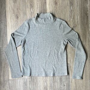 Time and Tru Turtleneck